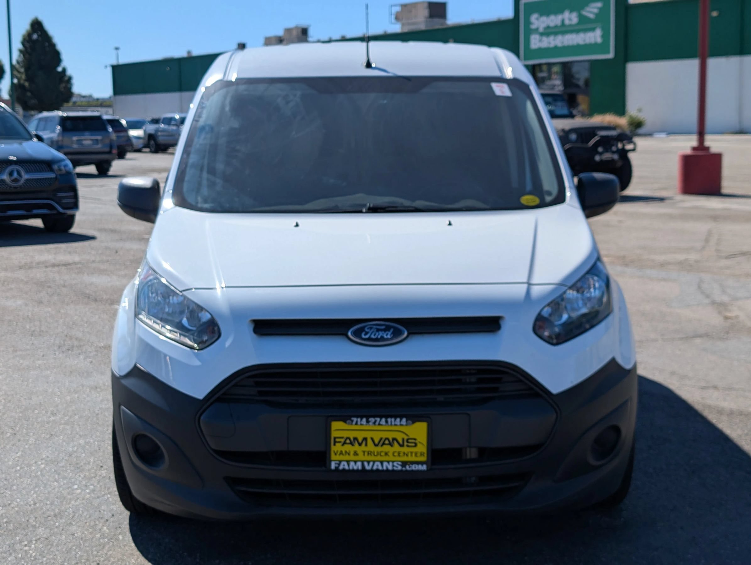 Used 2017 Ford Transit Connect XL FWD image 2