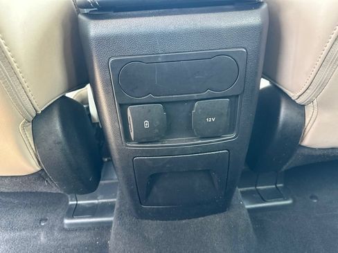 Used 2023 Ford Explorer XLT w/ Equipment Group 202A AWD/4WD image 23