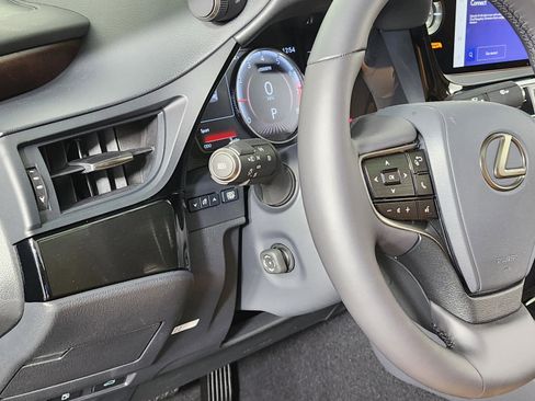 New 2025 Lexus ES 350 w/ Premium Package image 15