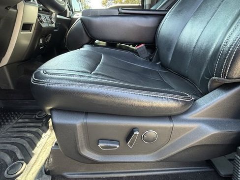 Used 2018 Ford F150 Lariat image 9