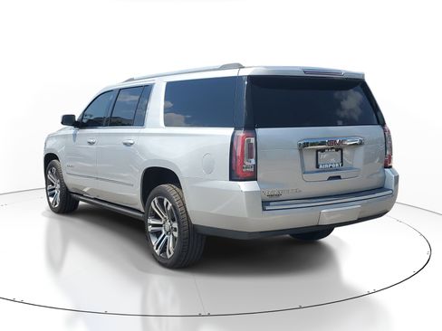 Used 2018 GMC Yukon XL Denali w/ Denali Ultimate Package RWD image 5