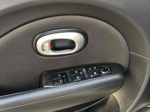 Used 2016 Kia Soul + w/ Designer's Package image 40