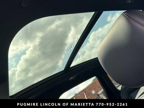 New 2025 Lincoln Nautilus Premier w/ Equipment Group 102A image 32