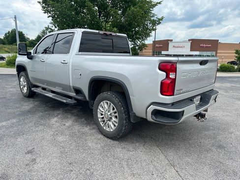 Used 2021 Chevrolet Silverado 2500 High Country w/ Z71 Off-Road Package AWD/4WD image 4