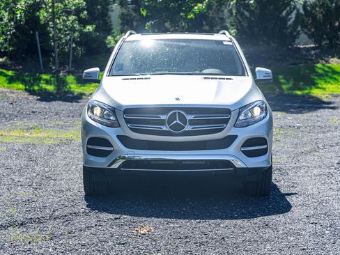 Used 2017 Mercedes-Benz GLE 350 GLE 350 w/ Premium 1 Package image 2