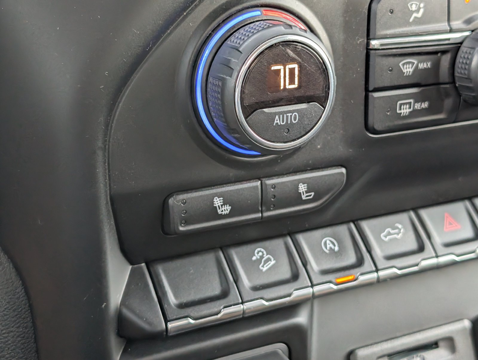 Used 2019 Chevrolet Silverado 1500 LT w/ All-Star Edition AWD/4WD image 12