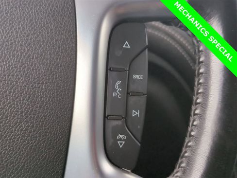 Used 2015 Chevrolet Traverse LT image 33