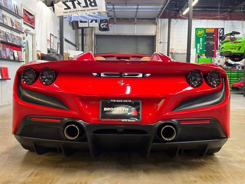 Used 2021 Ferrari F8 Tributo RWD image 9