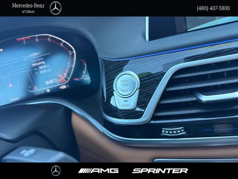 Used 2022 BMW 740i w/ M Sport Package image 31