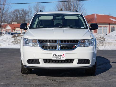 Used 2017 Dodge Journey SE w/ Safe & Sound Group image 8