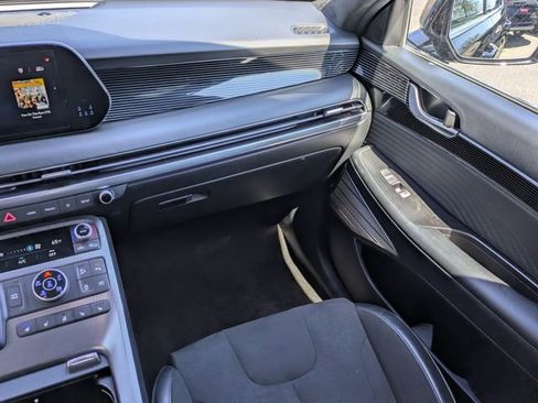 Used 2024 Hyundai Palisade Calligraphy image 19