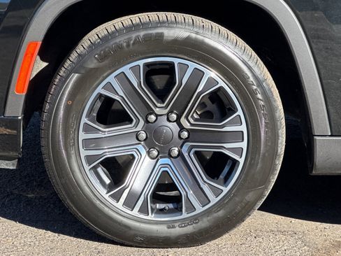 Used 2022 Jeep Wagoneer Series III image 46