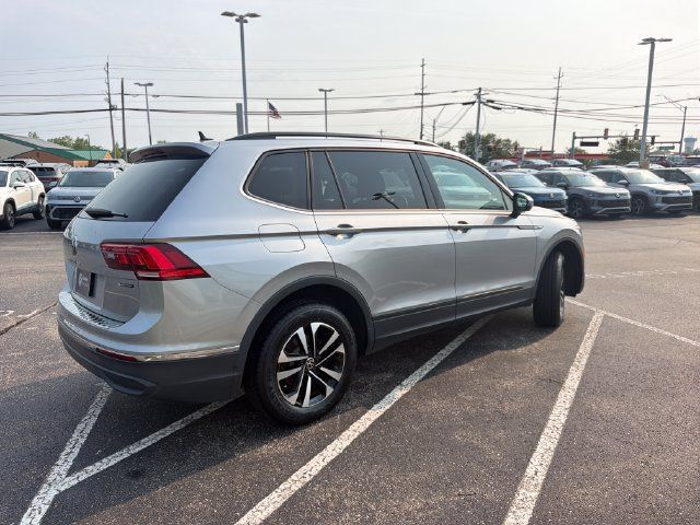 Certified 2024 Volkswagen Tiguan S AWD/4WD image 4