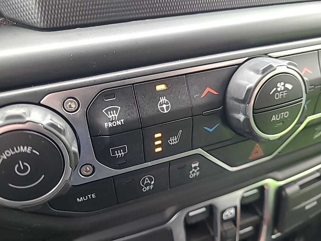 Used 2021 Jeep Wrangler Unlimited Sport AWD/4WD image 24