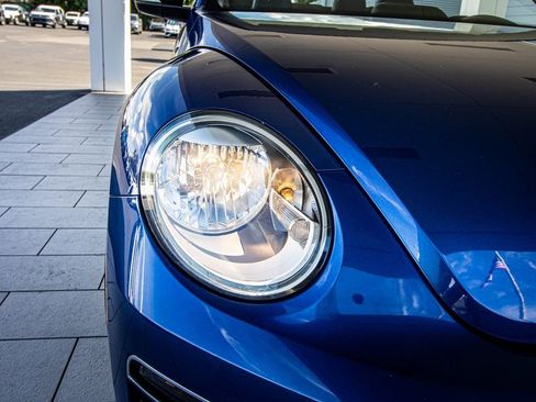 Used 2014 Volkswagen Beetle R-Line image 3