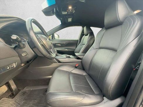 Used 2021 Toyota Venza XLE w/ Softex Package image 16