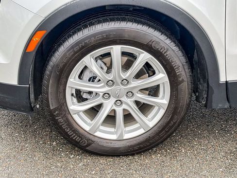 Certified 2023 Cadillac XT4 Luxury w/ Cold Weather Package FWD image 14