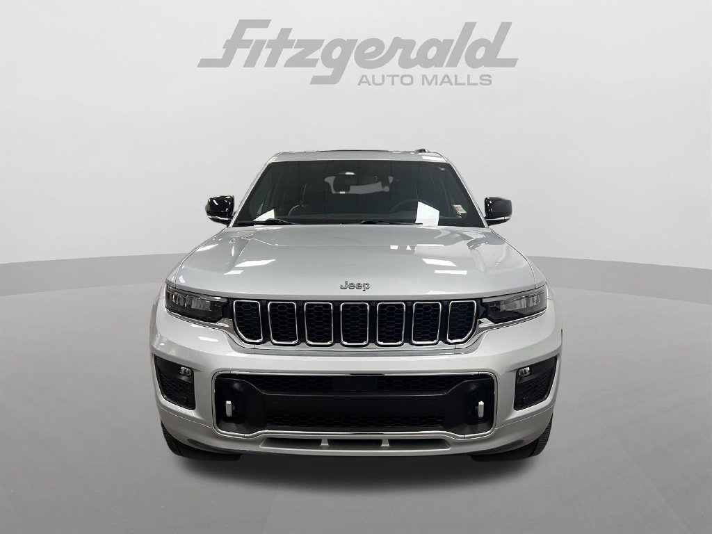 Used 2023 Jeep Grand Cherokee L Overland RWD image 9