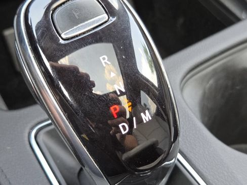 Used 2023 Cadillac XT4 Luxury w/ Driver Awareness Package FWD image 36