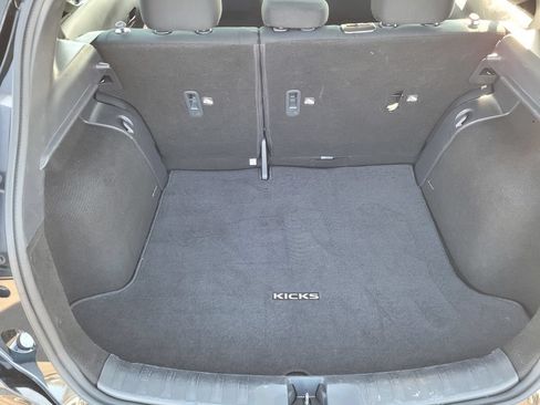 Used 2024 Nissan Kicks S FWD image 7
