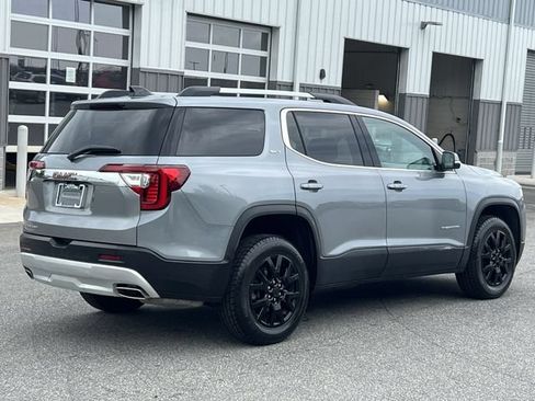 Used 2023 GMC Acadia SLT FWD image 13