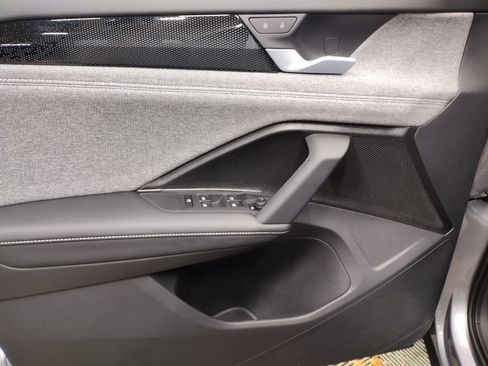 New 2026 Volkswagen Tiguan S AWD/4WD image 17
