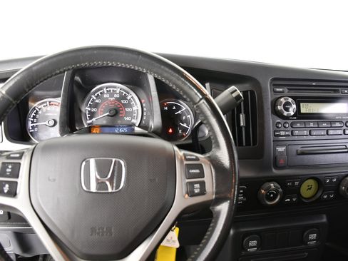 Used 2014 Honda Ridgeline Sport image 18