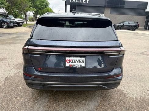 Used 2024 Lincoln Nautilus Reserve w/ Equipment Group 203A AWD/4WD image 4