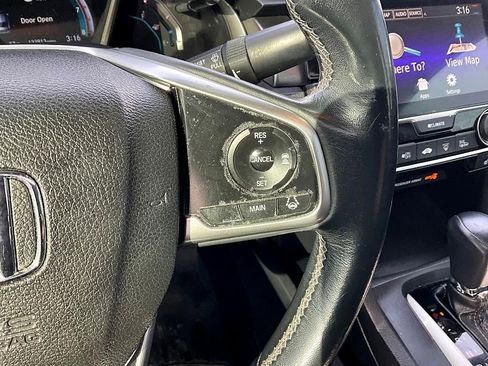 Used 2017 Honda Civic Touring image 28