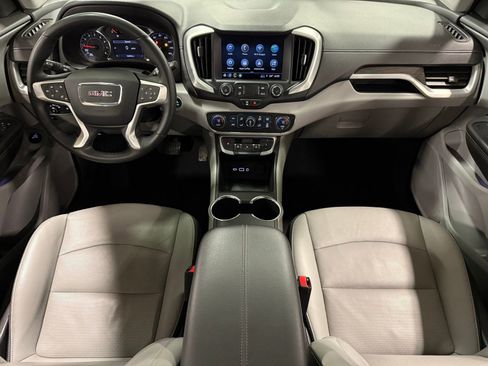 Used 2023 GMC Terrain SLT image 17