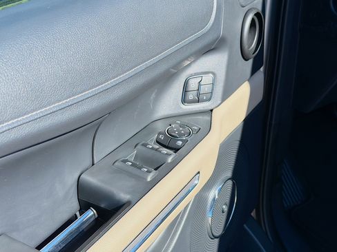 Used 2024 Ford Expedition Max Limited image 25