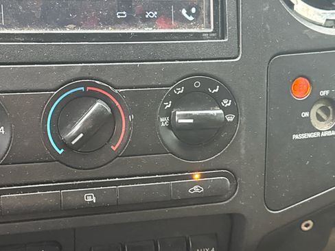 Used 2008 Ford F250 XL image 29