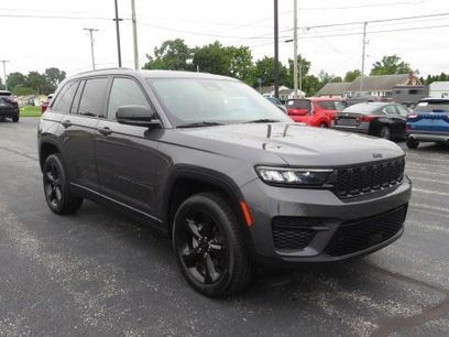 Used 2022 Jeep Grand Cherokee Altitude
