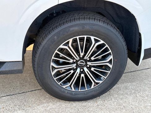 New 2026 Nissan Armada SL image 9