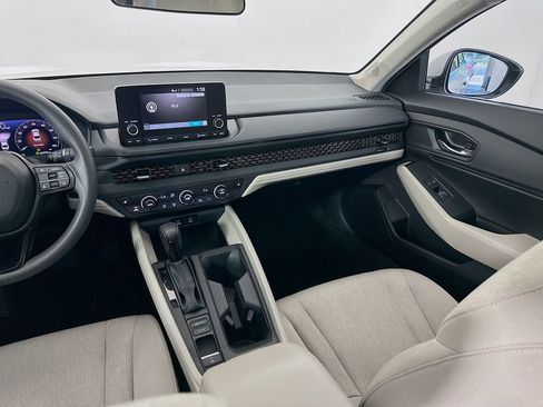 Certified 2023 Honda Accord EX image 24