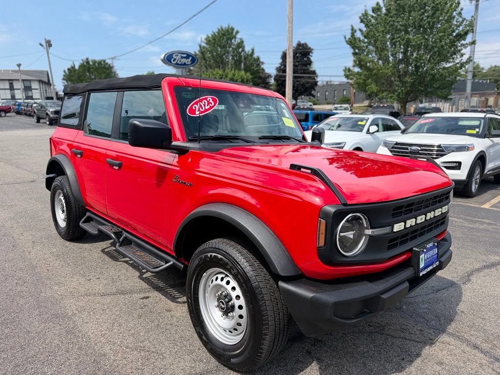 Used 2023 Ford Bronco 4-Door AWD/4WD image 11