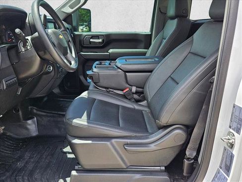 Used 2025 Chevrolet Silverado 2500 W/T w/ WT/CX Safety Package AWD/4WD image 16