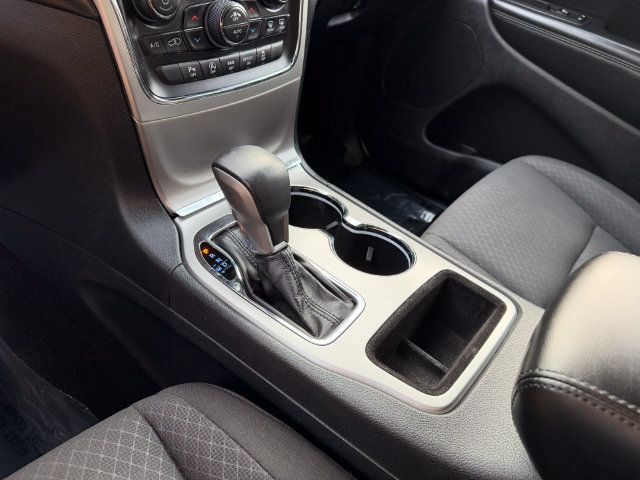 Used 2019 Jeep Grand Cherokee Laredo w/ Security & Convenience Group AWD/4WD image 24