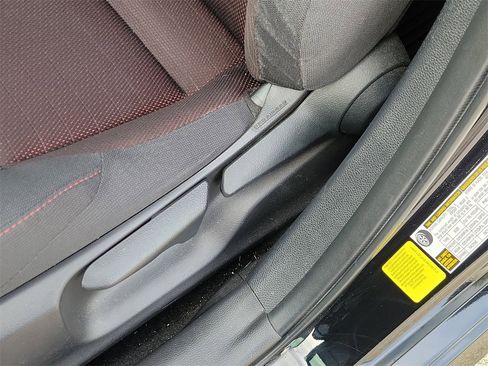 Used 2023 Toyota Corolla SE image 17