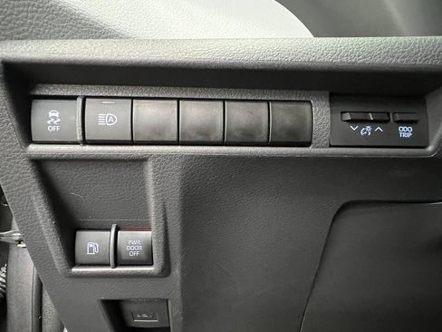 Used 2021 Toyota Sienna XSE AWD/4WD image 22