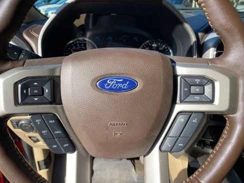 Used 2020 Ford F150 Lariat image 33