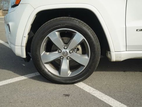 Used 2015 Jeep Grand Cherokee Overland w/ Trailer Tow Group IV image 11