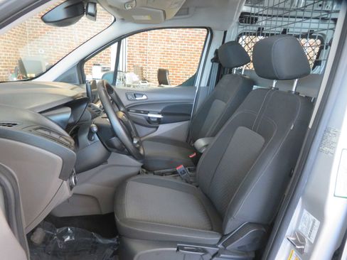 Used 2022 Ford Transit Connect XLT image 15