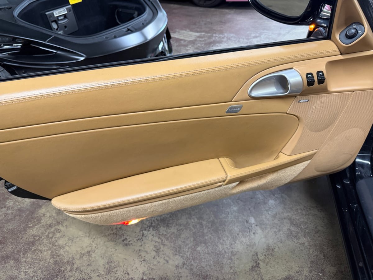 Used 2006 Porsche Boxster S RWD image 11