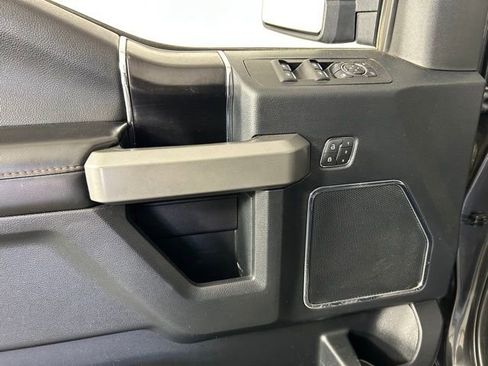 Used 2019 Ford F150 Platinum w/ Technology Package image 15