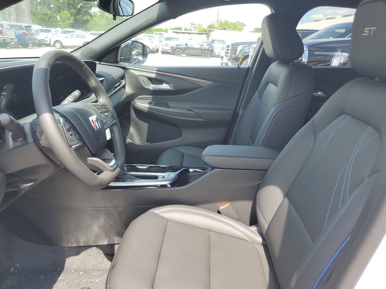 New 2026 Buick Envista Sport Touring w/ Convenience I Package FWD image 18