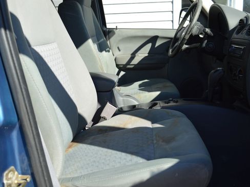 Used 2006 Jeep Liberty Sport image 20