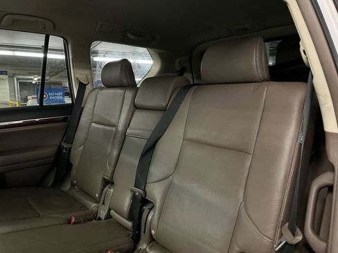 Used 2014 Lexus GX 460 w/ Premium Package AWD/4WD image 22