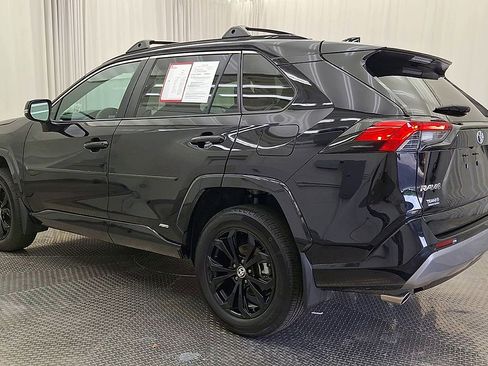 Certified 2024 Toyota RAV4 SE w/ Convenience Package AWD/4WD image 9