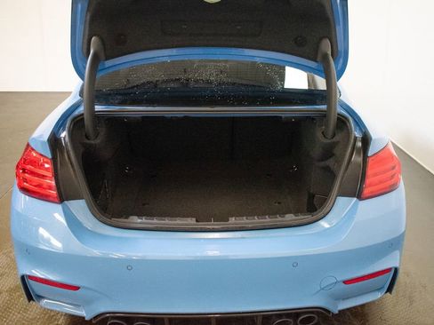 Used 2017 BMW M4 Coupe RWD image 22